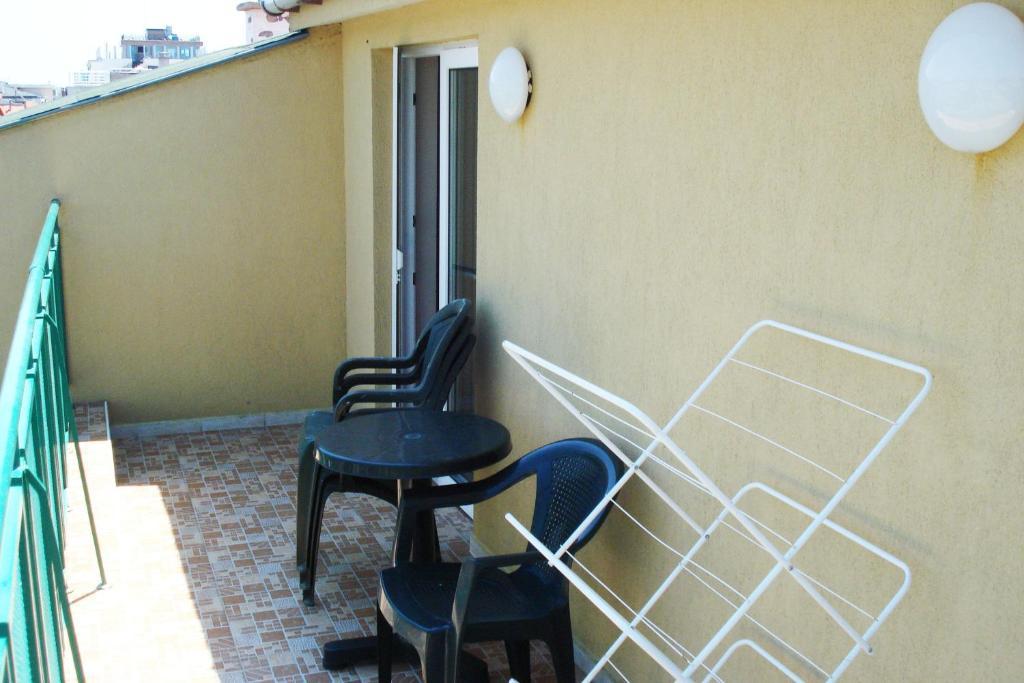 Family Hotel Avenue Kiten  Rum bild